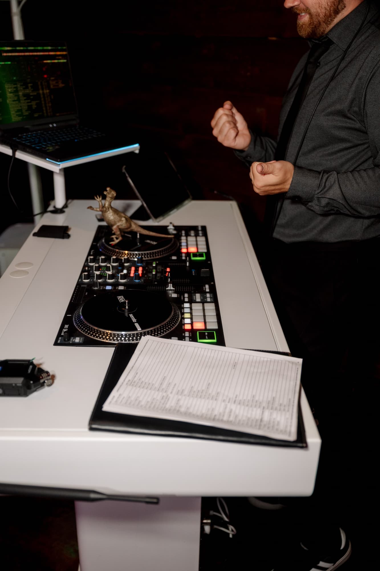 Michigan wedding reception Noah DeVoe DJ'd