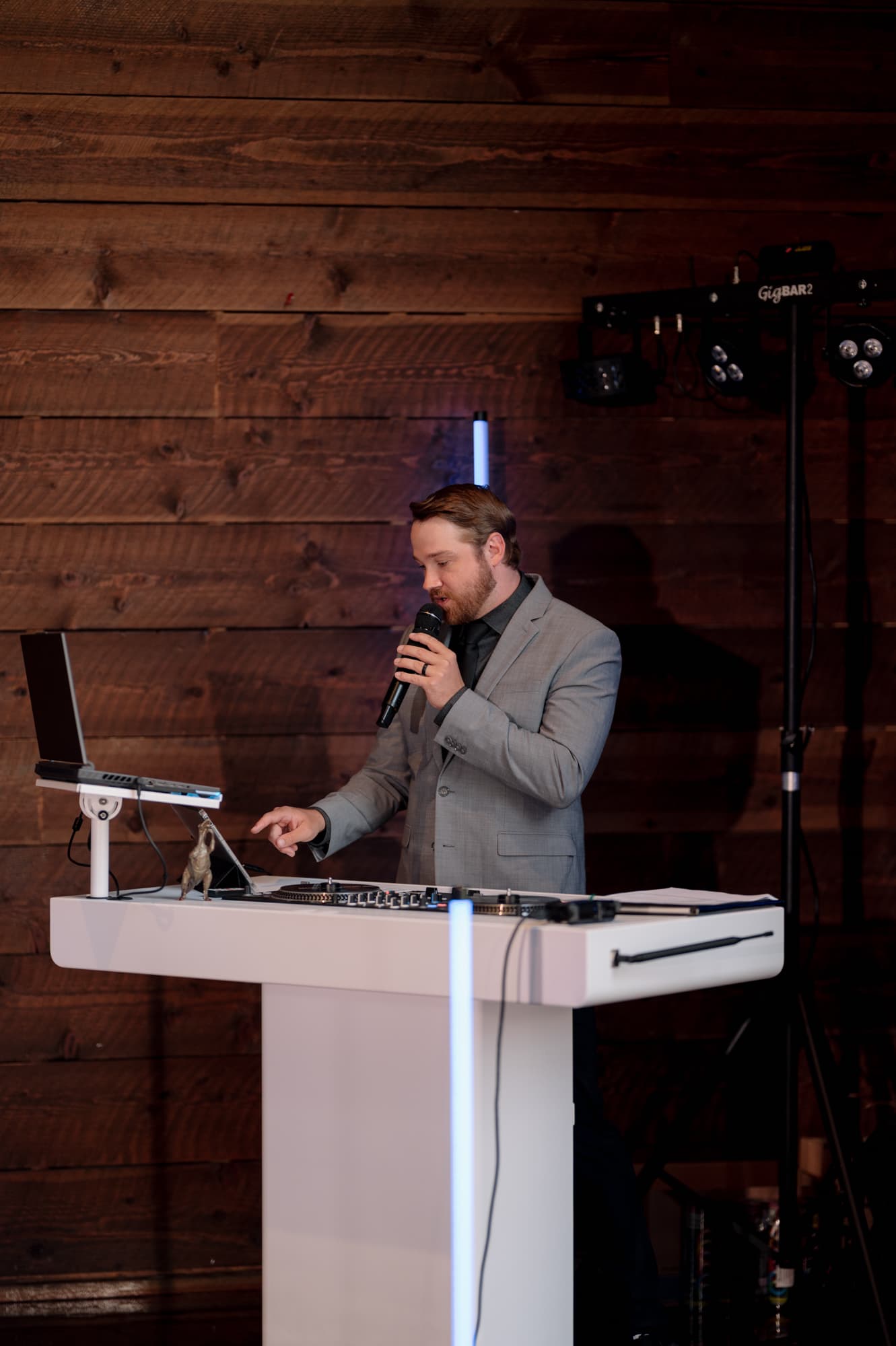 Michigan wedding reception Noah DeVoe DJ'd